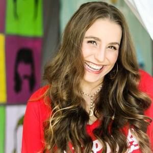 Meet your Posher, Kelly